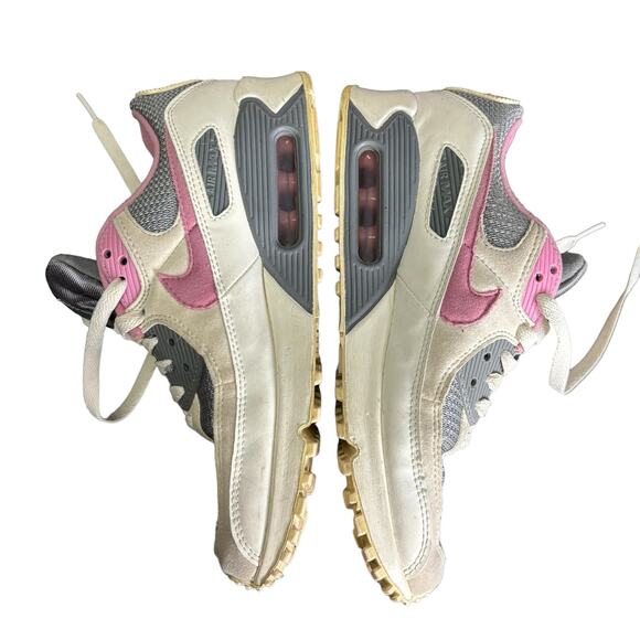 Nike Air Max 90 women’s 8.5 – grey pink running sneakers, retro vintage vibes - Picture 7 of 14